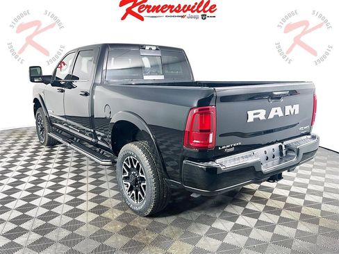 New 2025 RAM 2500 Limited w/ Towing Technology Group image 5