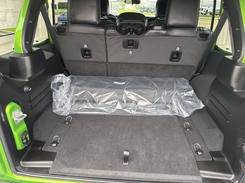 New 2026 Jeep Wrangler Unlimited Rubicon w/ Safety Group AWD/4WD image 14