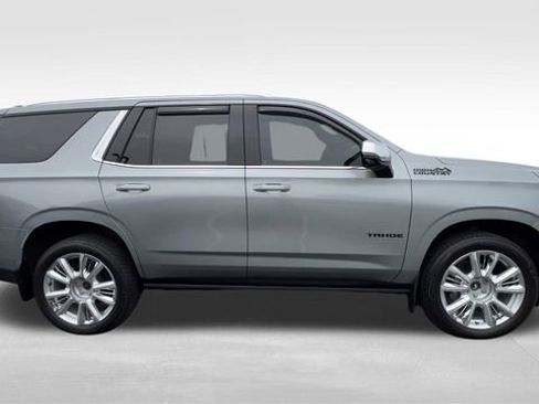 Certified 2024 Chevrolet Tahoe High Country w/ Premium Package AWD/4WD image 8