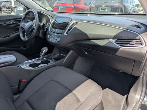 Used 2024 Chevrolet Malibu LT image 24