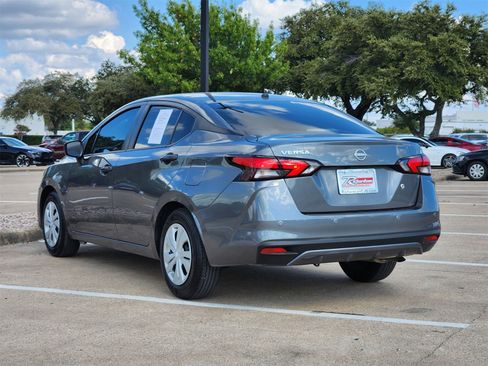Used 2025 Nissan Versa S w/ Trunk Package image 4