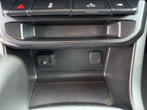 Used 2020 Chevrolet Colorado LT w/ LT Convenience Package image 22