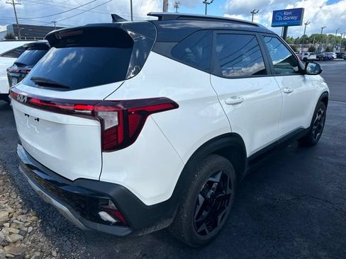 Used 2025 Kia Seltos S FWD image 4