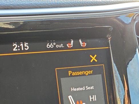 Used 2019 Jeep Cherokee Limited image 24