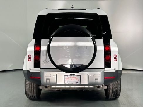 Used 2025 Land Rover Defender 110 S image 7