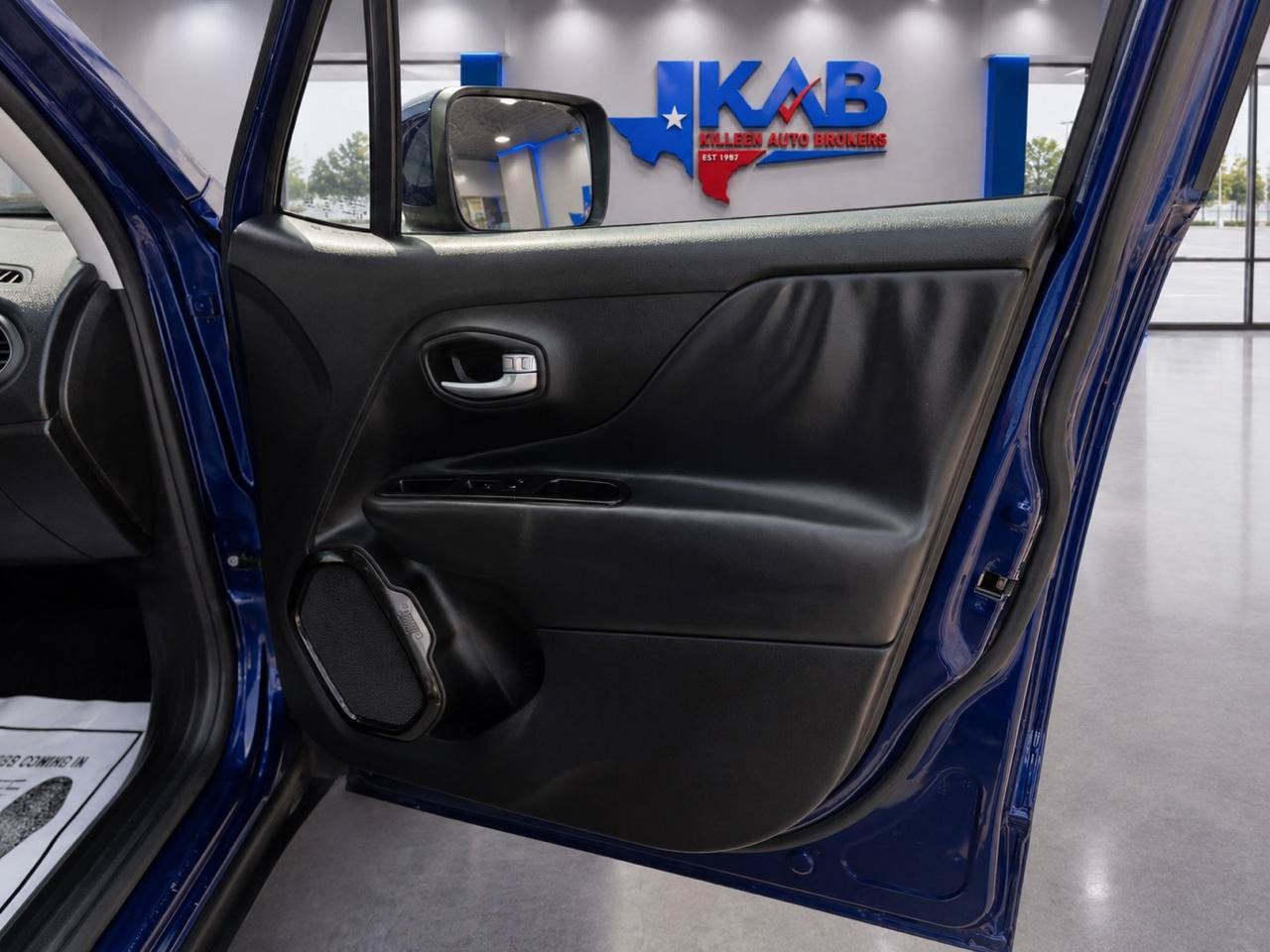 Used 2018 Jeep Renegade Altitude w/ Popular Equipment Group FWD image 15