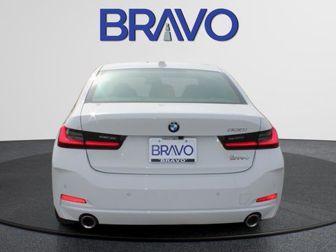 Used 2025 BMW 330i Sedan image 6