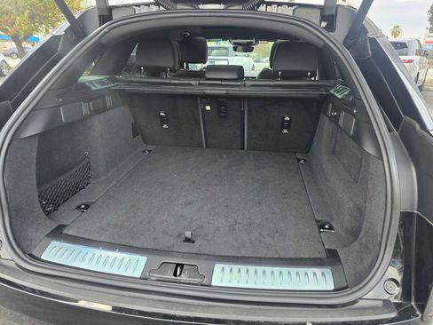 Used 2025 Land Rover Range Rover Velar Dynamic SE image 17