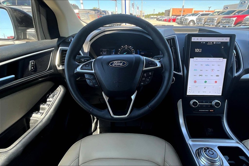 Used 2024 Ford Edge SEL AWD/4WD image 5