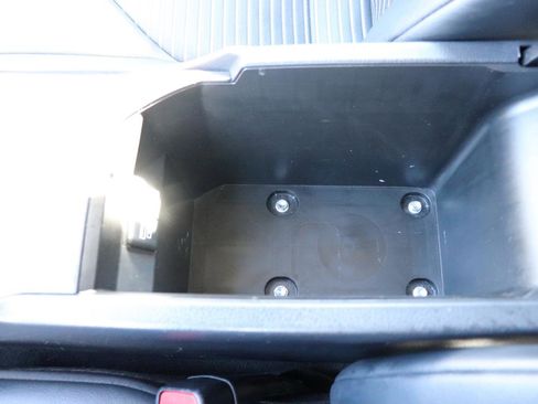 Used 2024 Toyota Camry SE image 36