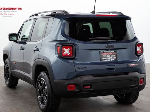 Used 2023 Jeep Renegade Trailhawk image 10