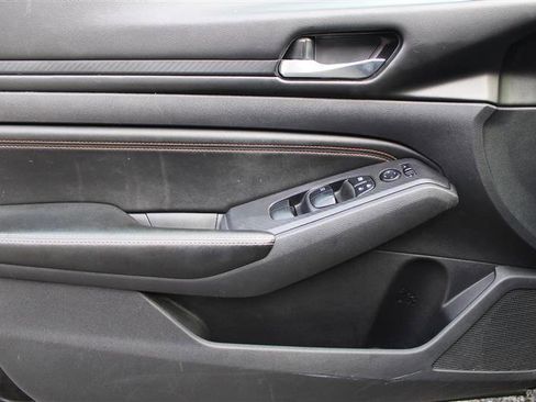 Used 2019 Nissan Altima 2.5 SR image 11