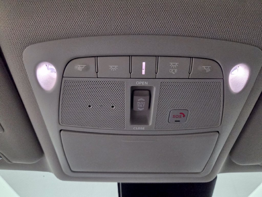 Used 2020 Nissan Rogue SL w/ Premium Package FWD image 13