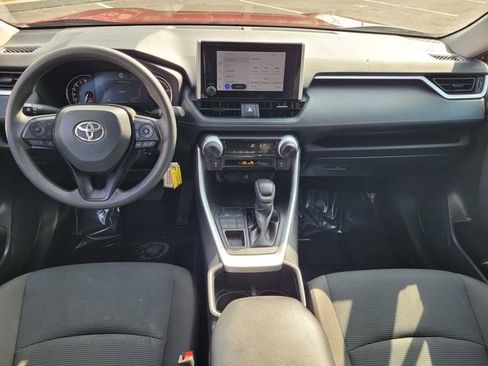 Used 2024 Toyota RAV4 LE image 9