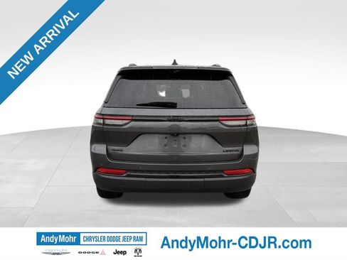 Used 2024 Jeep Grand Cherokee Limited w/ Luxury Tech Group II AWD/4WD image 6