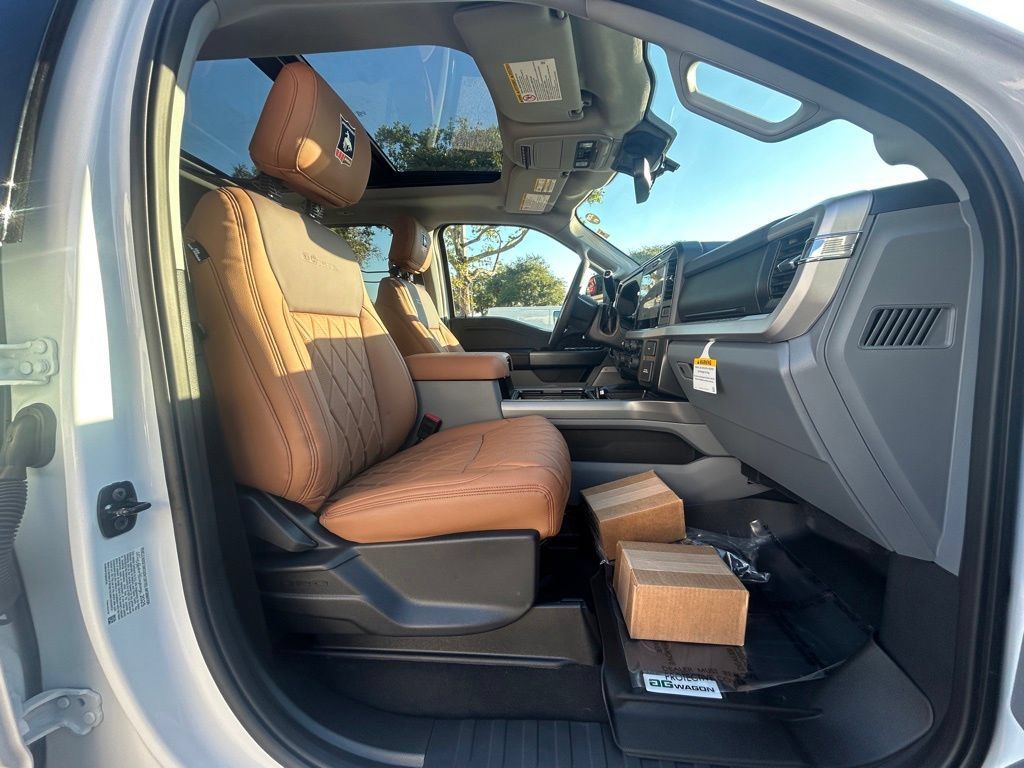 New 2026 Ford F250 XLT w/ XLT Premium Package AWD/4WD image 32
