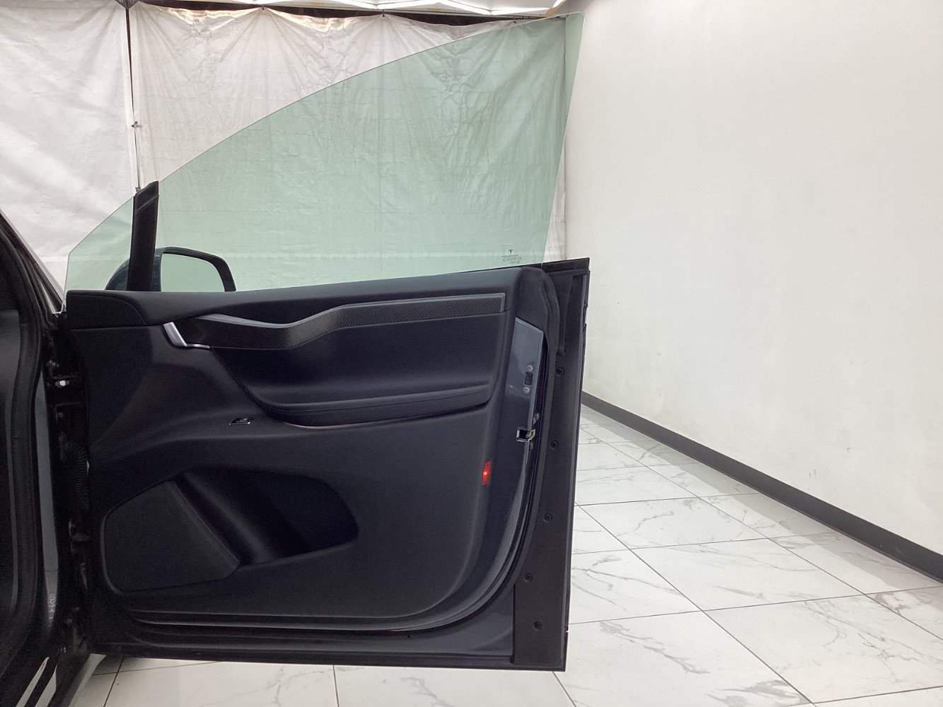 Used 2018 Tesla Model X 100D AWD/4WD image 25