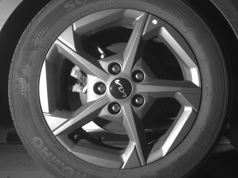 Used 2025 Kia K4 LXS image 15