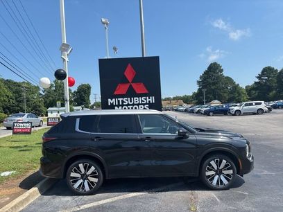 New 2025 Mitsubishi Outlander SEL