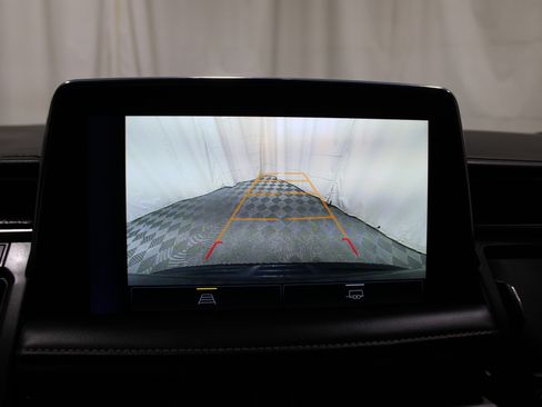 Used 2022 Chevrolet Suburban Premier image 21