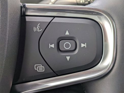 New 2025 Volvo XC40 B5 Core w/ Protection Package Premier image 28