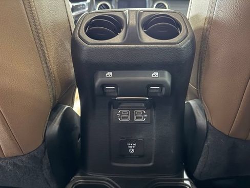 Used 2020 Jeep Gladiator Overland w/ Popular Equipment Package AWD/4WD image 23
