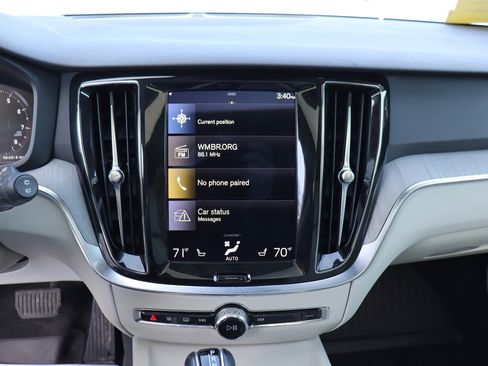 Used 2021 Volvo V60 T5 Cross Country w/ Protection Package image 31