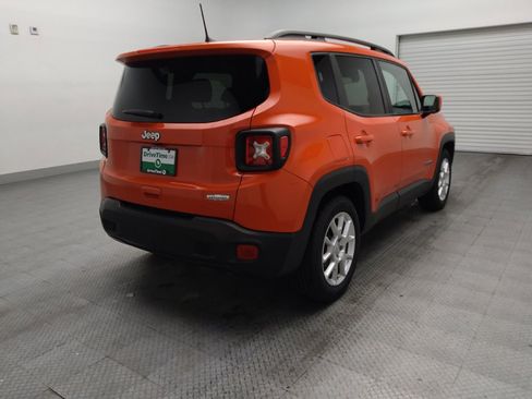 Used 2020 Jeep Renegade Latitude FWD image 9