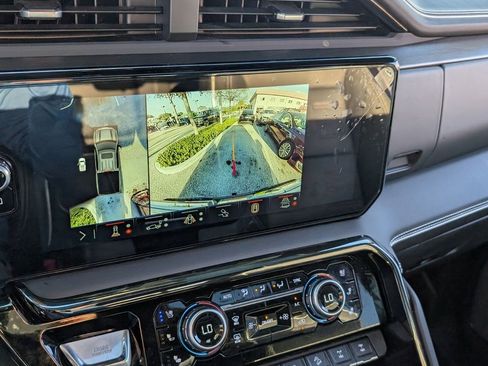 Used 2024 GMC Sierra 1500 AT4X image 24