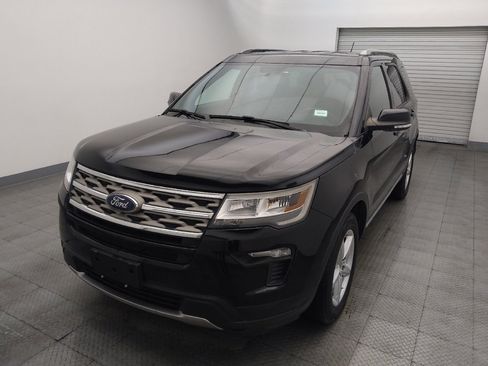 Used 2018 Ford Explorer XLT w/ Equipment Group 201A FWD image 15
