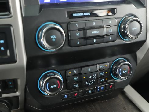 Used 2020 Ford F250 Lariat w/ Lariat Ultimate Package image 13