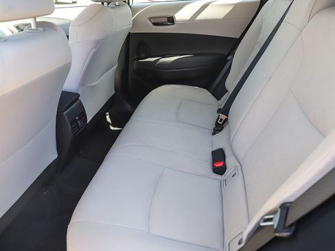 Certified 2024 Toyota Corolla Cross L FWD image 18