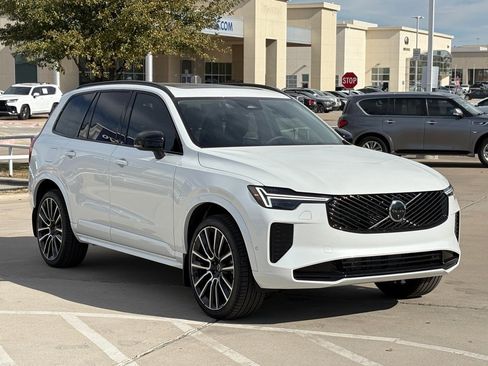 New 2026 Volvo XC90 B6 Ultra w/ Protection Package Premier image 4