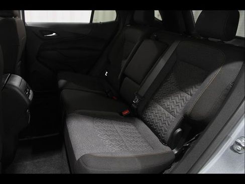 Used 2024 Chevrolet Equinox LT FWD image 18