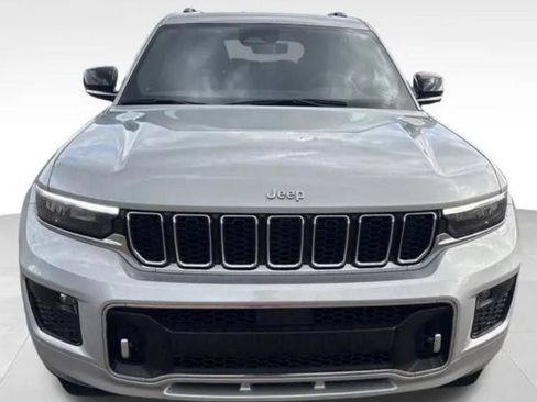 Certified 2024 Jeep Grand Cherokee L Overland w/ Luxury Tech Group IV image 4