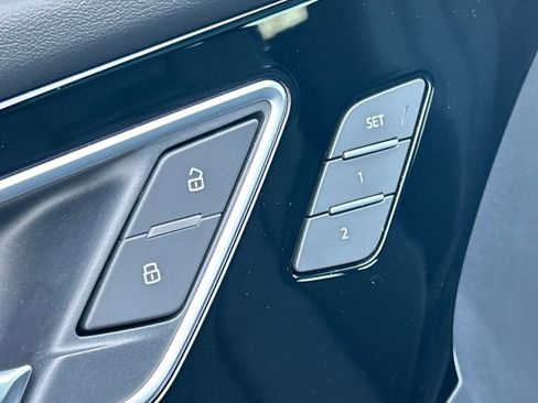 Used 2023 Audi Q4 e-tron Premium Plus w/ Premium Plus image 65