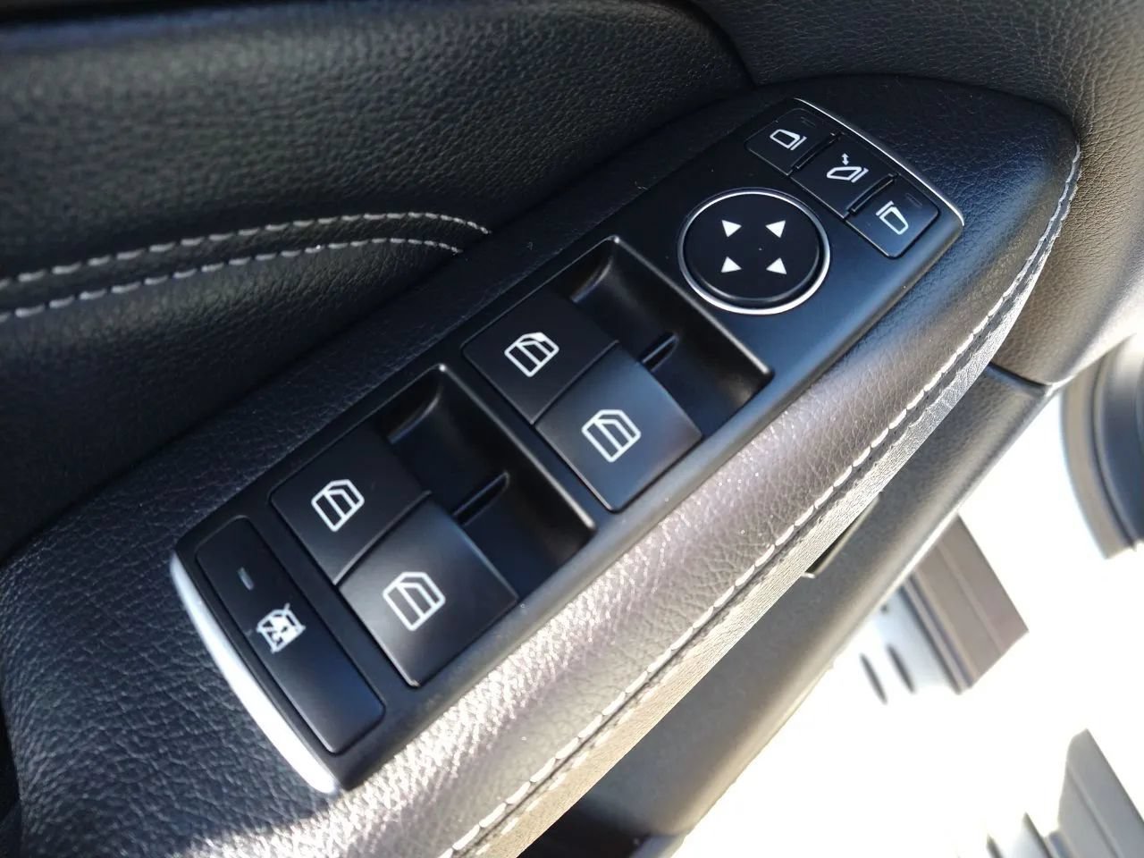 Used 2015 Mercedes-Benz ML 350 4MATIC image 21
