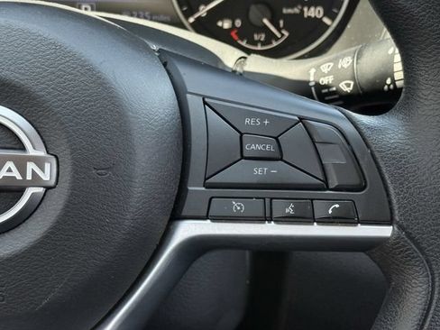 Used 2025 Nissan Altima 2.5 SV AWD/4WD image 15