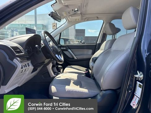 Used 2018 Subaru Forester 2.5i Limited AWD/4WD image 5