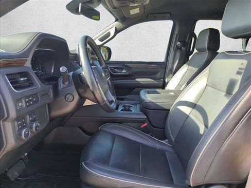 Used 2023 Chevrolet Tahoe Premier AWD/4WD image 12