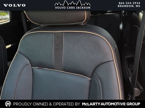 Used 2023 Chevrolet Blazer Premier w/ Driver Confidence II Package AWD/4WD image 17