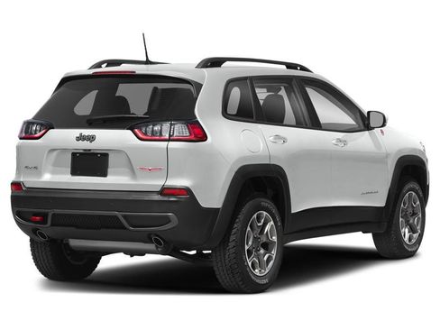 Used 2019 Jeep Cherokee Trailhawk w/ Cold Weather Group AWD/4WD image 2