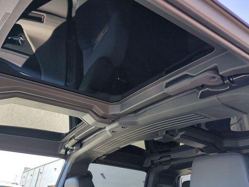 Used 2024 GMC Hummer EV 3X image 18