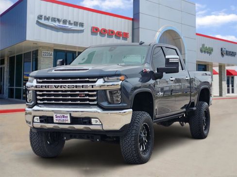 Used 2020 Chevrolet Silverado 2500 LTZ w/ LTZ Texas Edition image 2