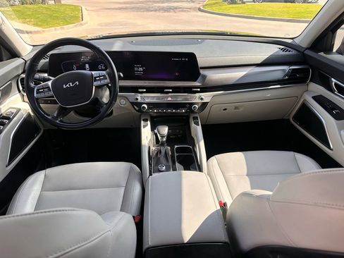 Used 2023 Kia Telluride S image 19