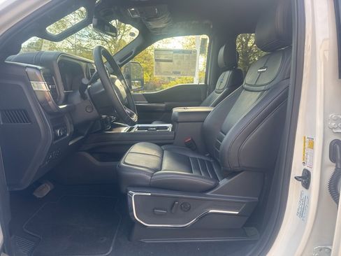 New 2026 Ford F250 Platinum w/ Tremor Off-Road Package image 24