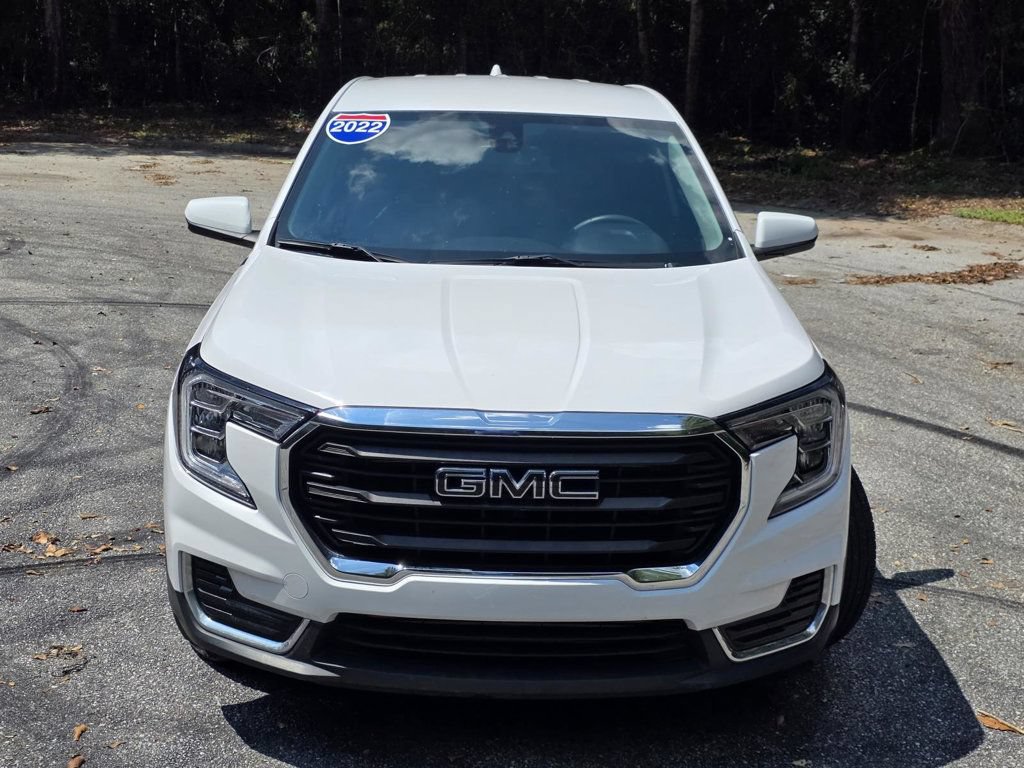 Used 2022 GMC Terrain SLE FWD image 2