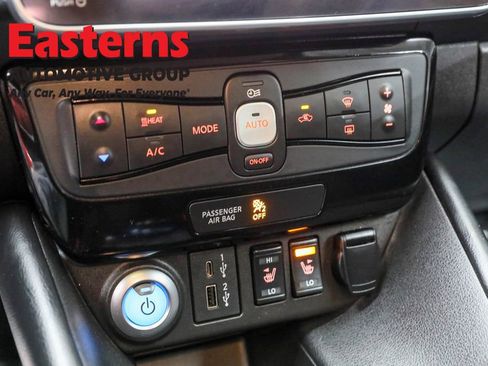 Used 2020 Nissan Leaf SV w/ SV All Weather Package image 20