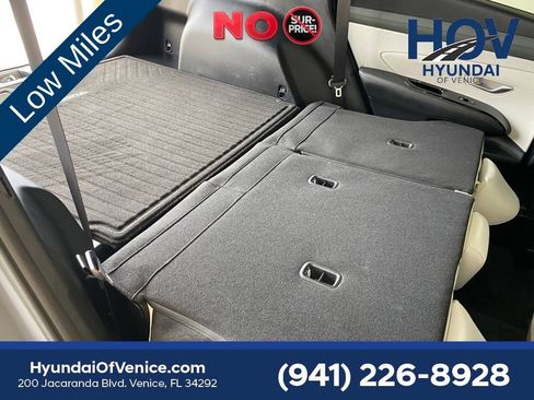 Certified 2025 Hyundai Tucson Limited FWD image 37