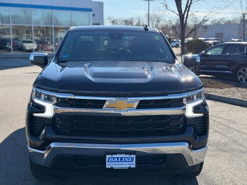 Used 2023 Chevrolet Silverado 1500 LT image 2